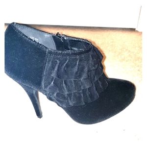 Torta Caliente booties